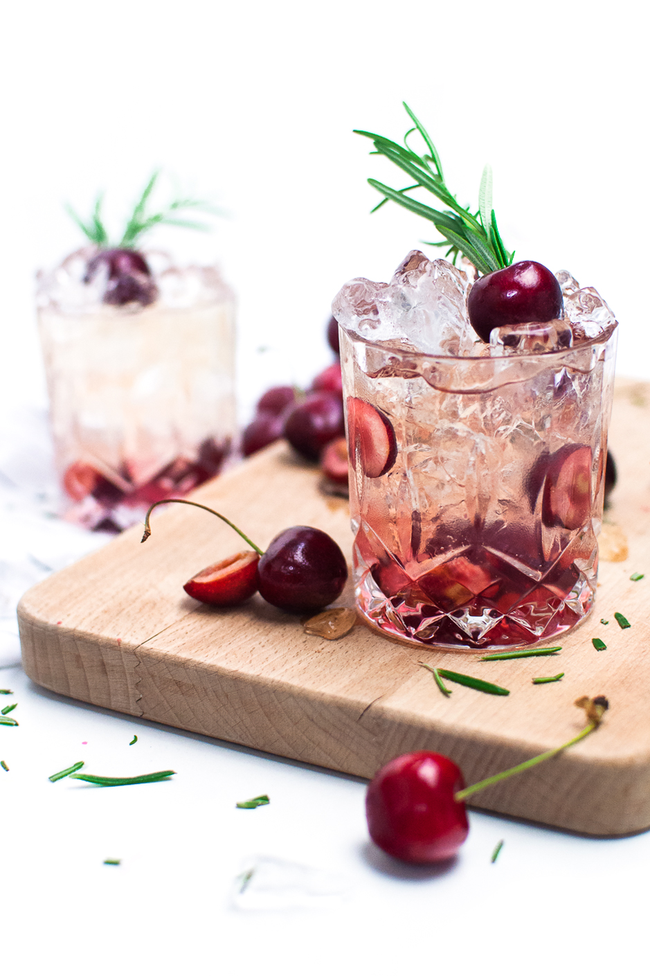Kirsch Rosmarin Gin http://wp.me/p6GO5w-WN Cherry Rosmary Gin