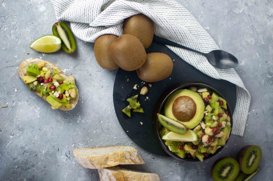 Fruchtige Kiwi Avocado Salsa Zespri https://wp.me/p6GO5w-13W